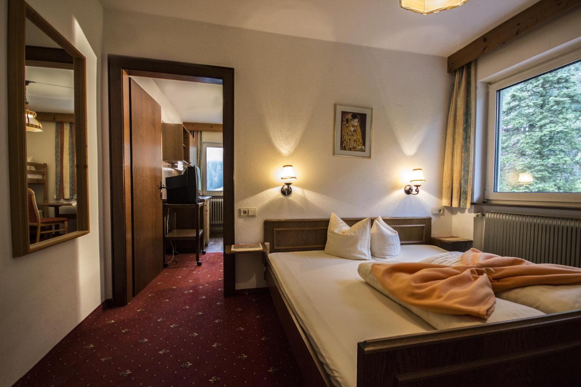 Laerchenhof Hotel Sankt Jakob in Defereggen Luaran gambar