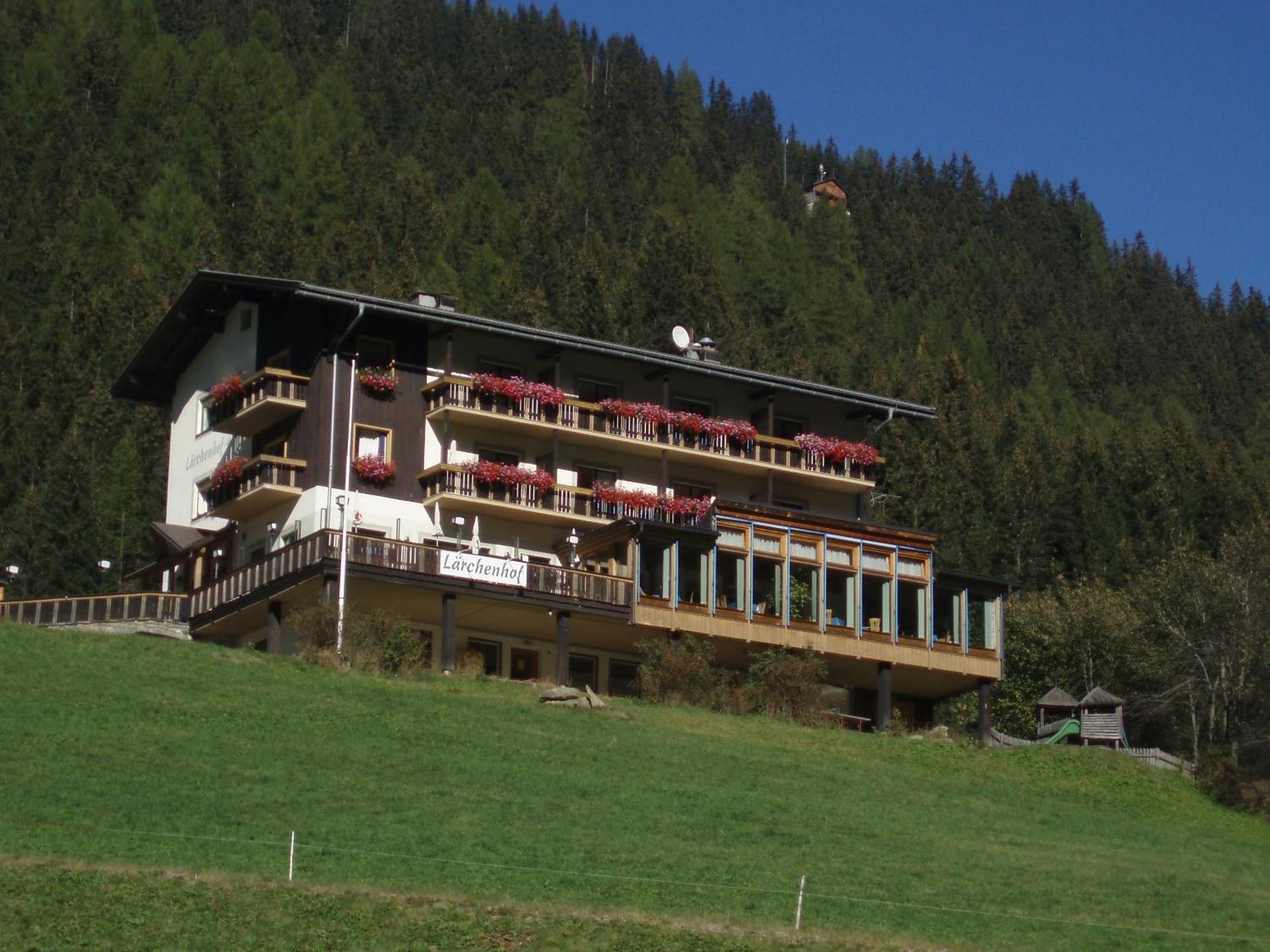 Laerchenhof Hotel Sankt Jakob in Defereggen Luaran gambar