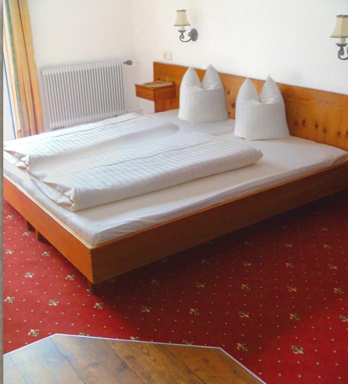 Laerchenhof Hotel Sankt Jakob in Defereggen Luaran gambar
